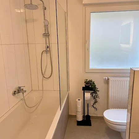 Apartamento Erholung An Den Wasserfaellen - In - Stilvolles Mit Terrasse, Parkplatz & Ruhiger Lage