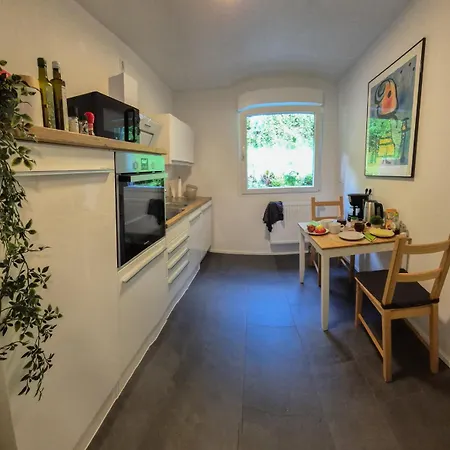 Erholung An Den Wasserfaellen - In - Stilvolles Mit Terrasse, Parkplatz & Ruhiger Lage Apartman Baden-Baden