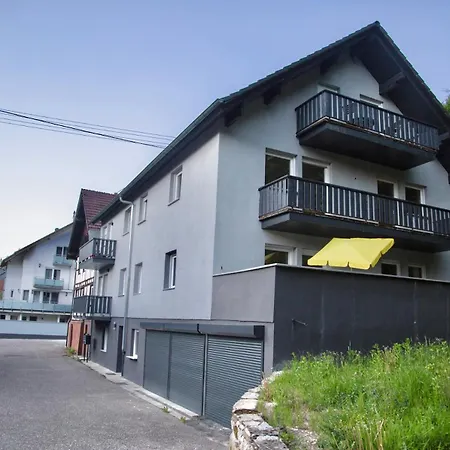 Erholung An Den Wasserfaellen - In - Stilvolles Mit Terrasse, Parkplatz & Ruhiger Lage Apartman *