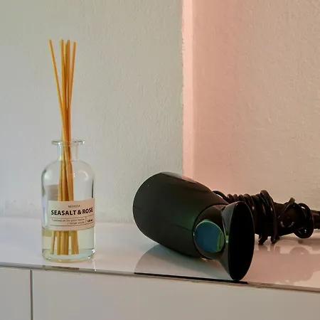 Erholung An Den Wasserfaellen - In - Stilvolles Mit Terrasse, Parkplatz & Ruhiger Lage Apartman