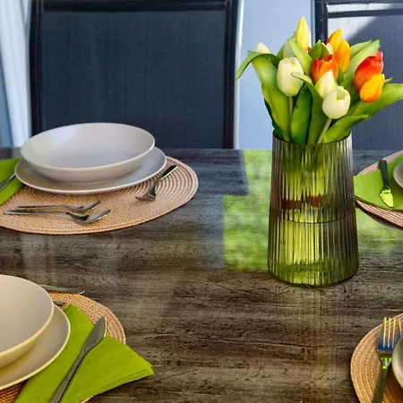 Erholung An Den Wasserfaellen - In - Stilvolles Mit Terrasse, Parkplatz & Ruhiger Lage Apartment Baden-Baden