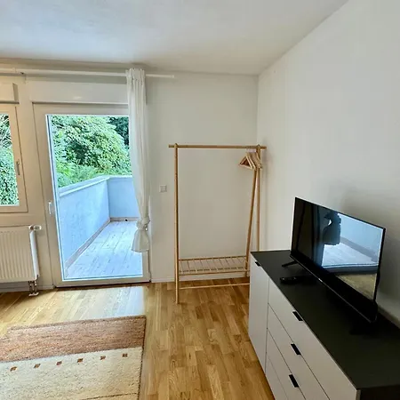 Erholung An Den Wasserfaellen - In - Stilvolles Mit Terrasse, Parkplatz & Ruhiger Lage Baden-Baden